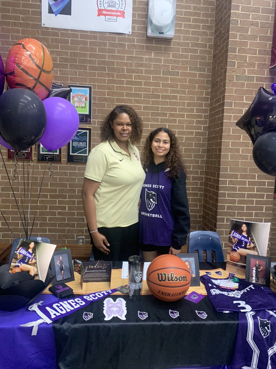 Lady Broncos Basketball tweet media