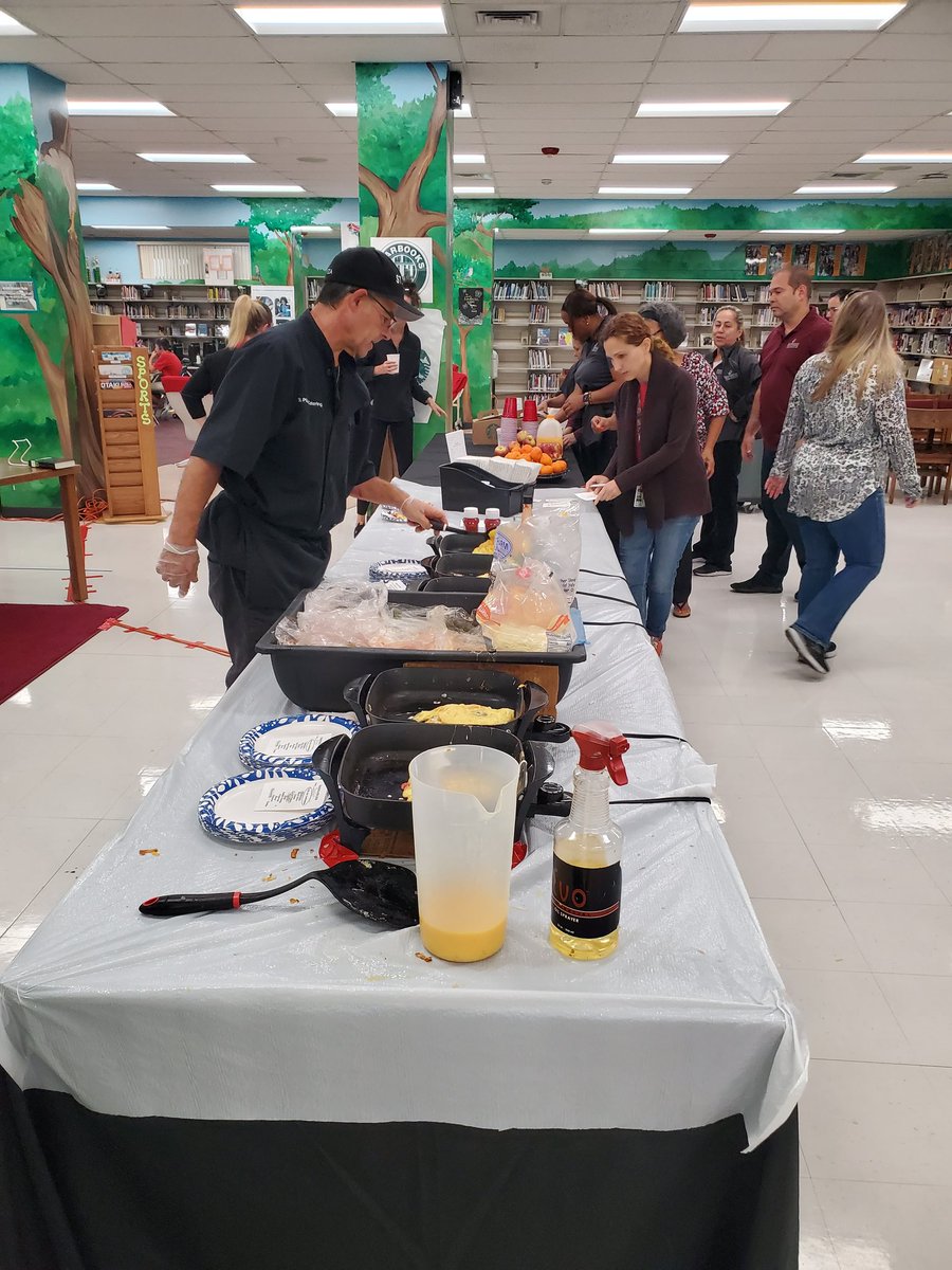 #TeacherAppreciationWeek Day 2. Starting our day with #TheOmeleteGuy from St. Pizza Catering ❤️🖤