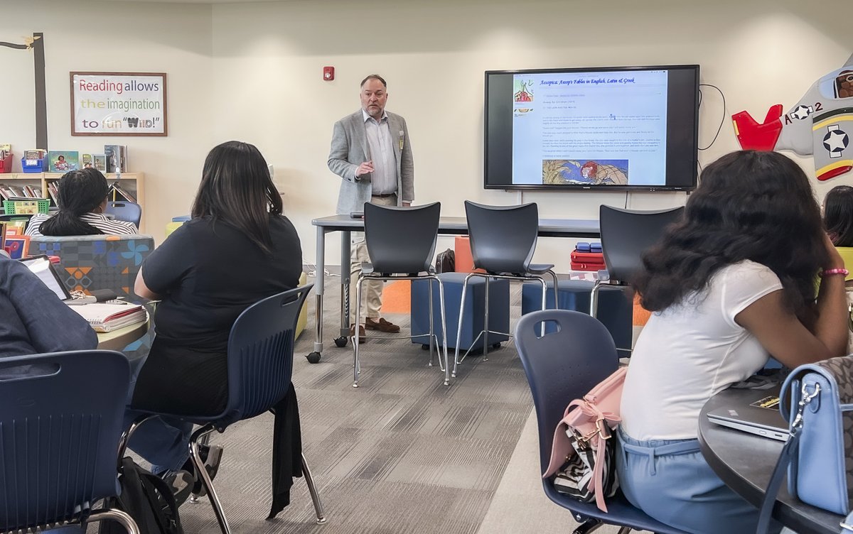 Our journey to be an Apple Distinguished School began w/encouraging our staff to become Apple Teachers & Apple Learning Coaches. Today, we're excited to have @SamuelParisiEdu talk to our staff on Accessibility features with Apple, continuing our commitment to excellence in EdTech