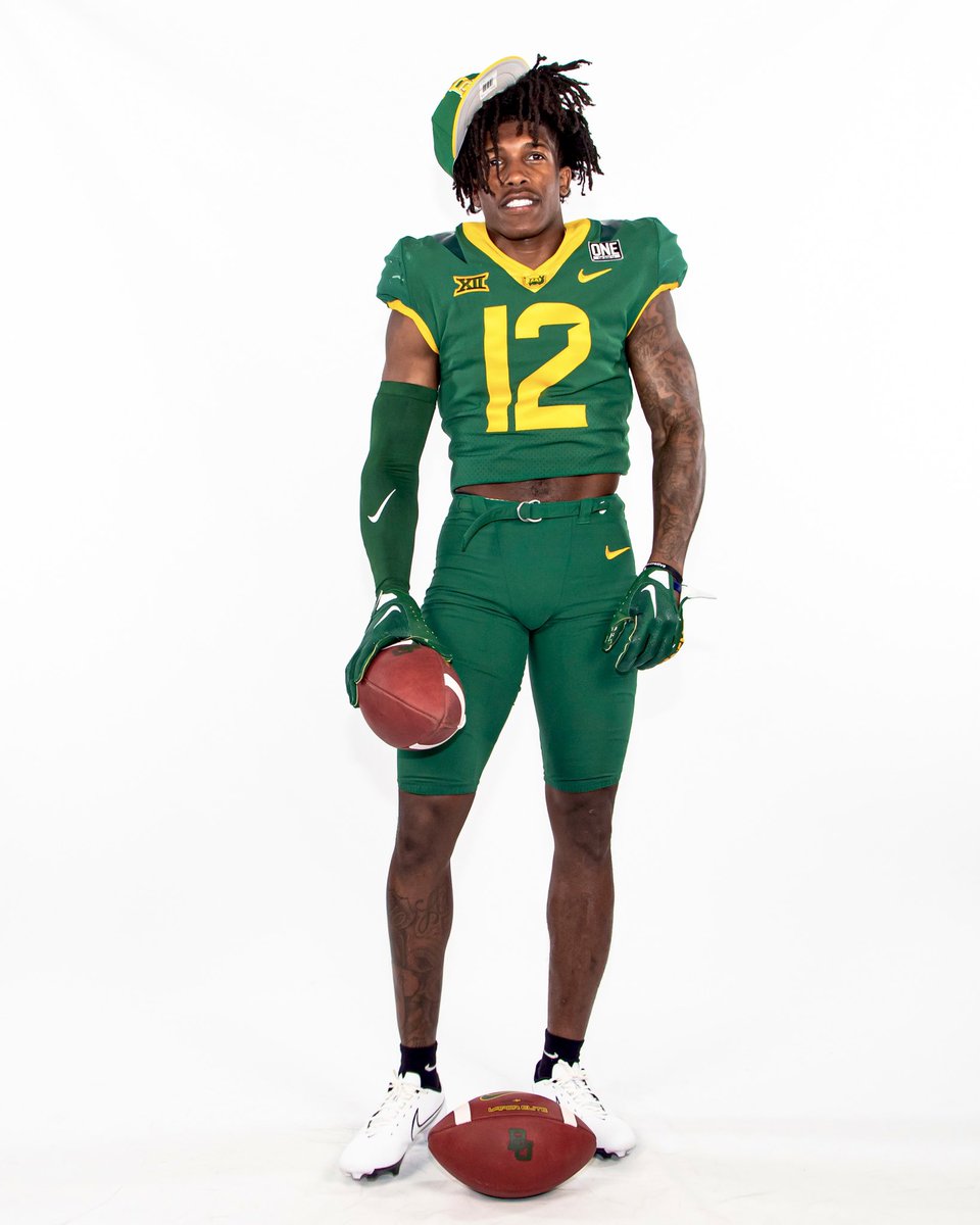 AjaniCarter3's tweet photo. Baylor 🧸s..!? https://t.co/mt1bx2N6qY