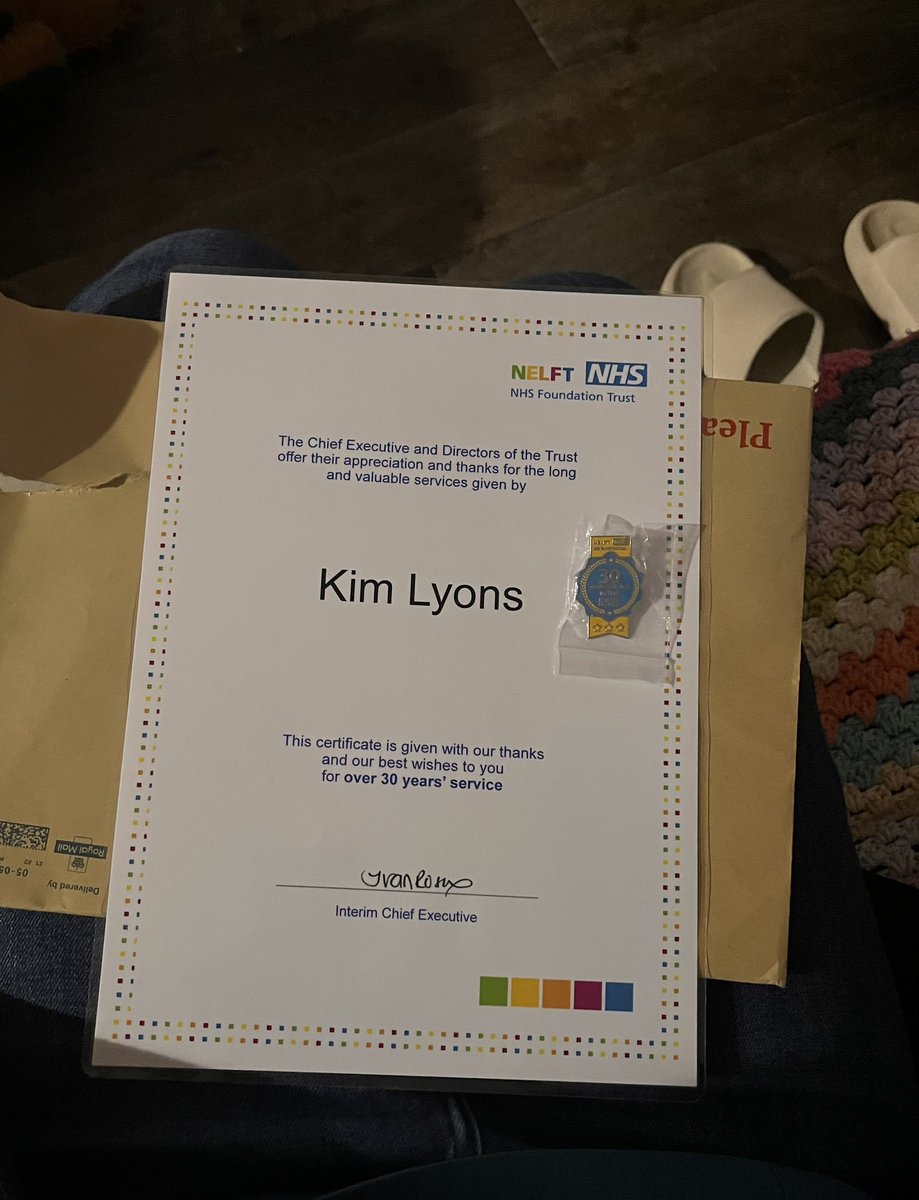 KimlyonsP's tweet image. 6th Jan 1986 I started my nurse training. I am thankful to all colleagues, patients and families throughout my nhs and private health care journey but especially @NELFT who put me through my CBT course @nelft_sps who have supported my psychology journey
@BHR_ITU_PDNteam 😷🏥🧘‍♂️