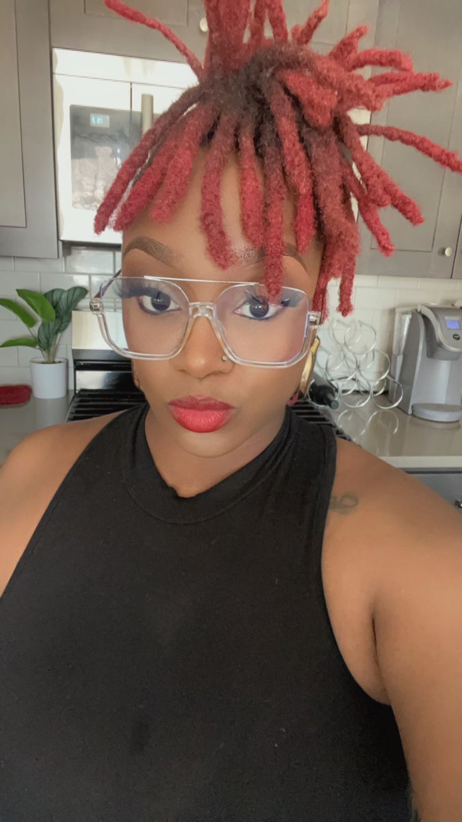 Aesthetic_Tina's tweet image. Locs #locd #redlocs #locgang