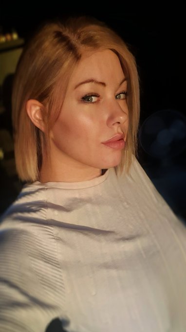 Eyebrows gone to shit but the lighting was great x https://t.co/X14R9dMpmF<a href="/tag/newprofilepic"class="tags"><span>#newprofilepic</span></a>