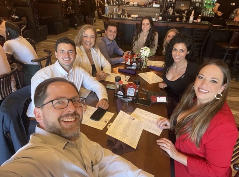 DonnPalms's tweet photo. Our people is a big part of our “why”.
-
#business #workfamily #donnpalms #LeadershipDevelopment #michiganbusiness #entrylevel #marketing #salesjobs https://t.co/upSyA4RjPA