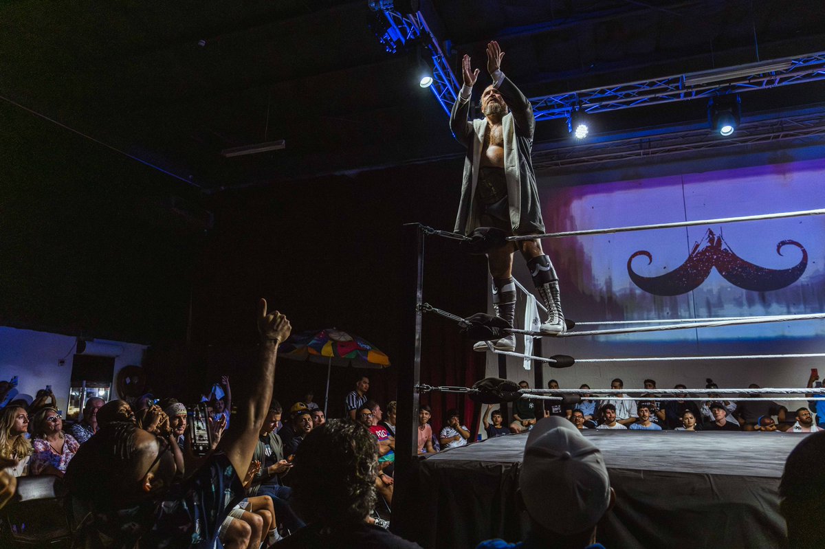 WrestleFestDXB's tweet photo. دبي دانة الدنيا 🇦🇪

الوجهة الأولى للمصارعة في الشرق الأوسط ✅
عروض شهرية تبرز المصارعين المحليين و العالميين ✅
منصة إطلاق لقرابة ١٠ مصارعين محليين الى العالمية 🌍
تم تمثيل DXB في قرابة ١٠ دول و ٣ قارات حول العالم ✅
بث على WWE NETWORK ✅ 
دعم من المجلس الرياضي و دائرة السياحة ✅ https://t.co/mAwf3ZhG5v
