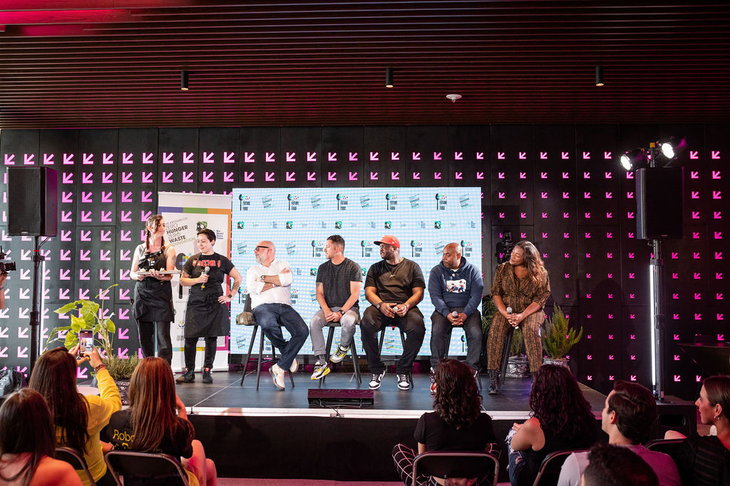 The culinary showcase was amazing. We invited chefs from all over the world to come and taste dishes by amazing up and coming chefs!

'The Future Food Culinary Showcase hosted by Trendi'

@MasterChefTD @chefgeraldsom @andrewzimmern @thefutureoffood_at 

#fofsxsw