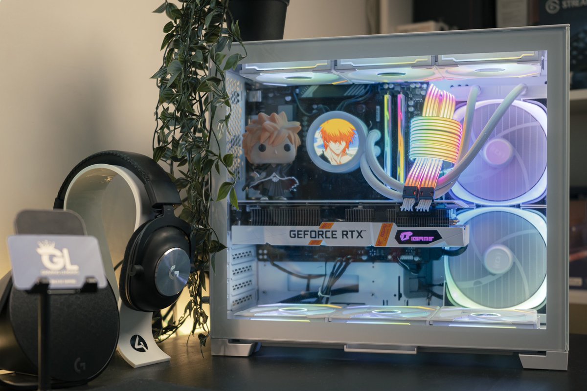 Abdallahashnb's tweet photo. التجميعة 🔥🔥
#setup #gamer #nzxt #lianli https://t.co/4aEy4XACur