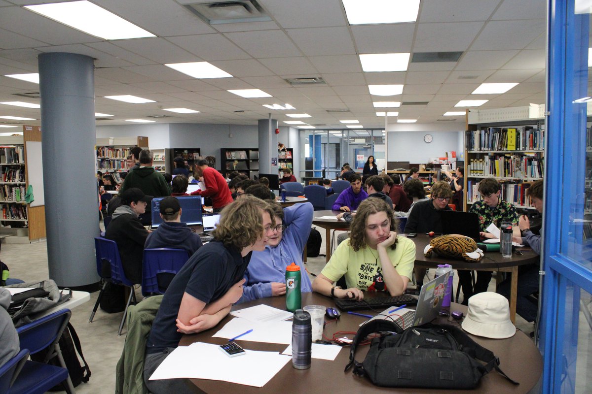 Bayridge SS Computer Science (@bsscompsci) on Twitter photo Today <a href="/BayridgeSS_LDSB/">Bayridge SS</a> hosted 100 students at the first annual Bayridge Coding Invitational for HS students. While HC may have taken the gold across the street, BSS took silver and bronze! Thanks to <a href="/wendypowley/">Wendy P</a>, Noon, Mike, and Aydan from <a href="/QueensComputing/">Queen's School of Computing</a> for coming to support! Today <a href="/BayridgeSS_LDSB/">Bayridge SS</a> hosted 100 students at the first annual Bayridge Coding Invitational for HS students. While HC may have taken the gold across the street, BSS took silver and bronze! Thanks to <a href="/wendypowley/">Wendy P</a>, Noon, Mike, and Aydan from <a href="/QueensComputing/">Queen's School of Computing</a> for coming to support!