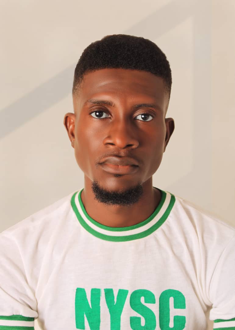 Peterdino2's tweet photo. #NYSC50
#ExKopa https://t.co/LJW1lwUcsj