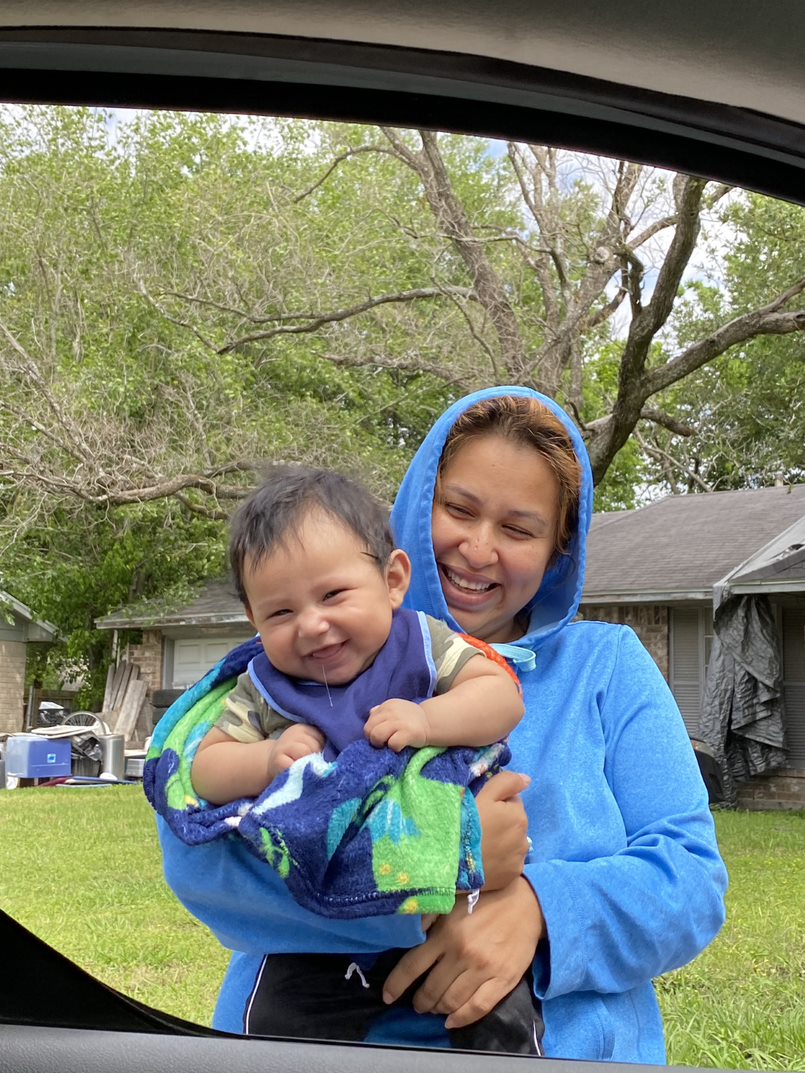 Still looking for the perfect gift for Mom?

Celebrate Mother's Day by directly impacting the hard-working and wonderful mothers we serve at Kids' Meals!