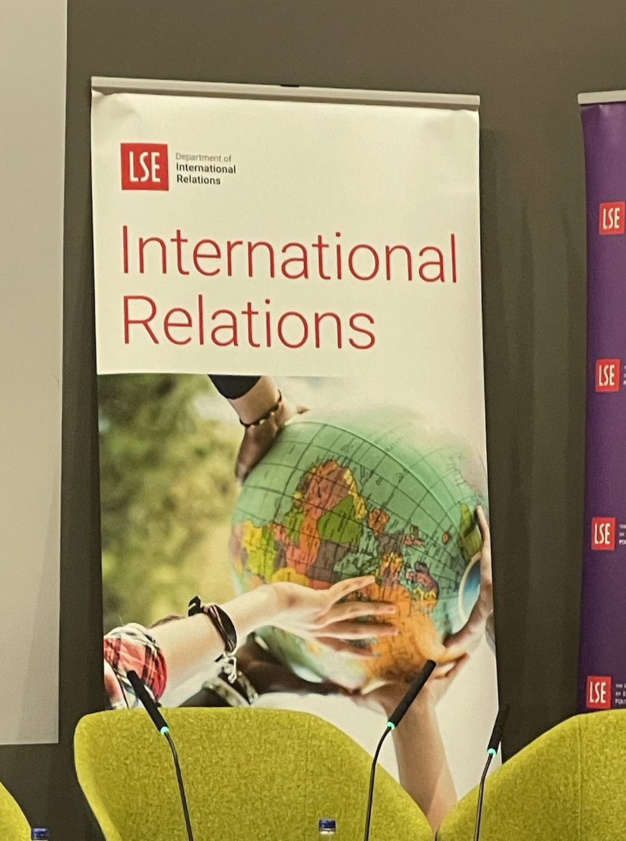 IanHRowlands's tweet photo. I enjoyed tonight's #LSEAntiglobalism discussion, hosted by @LSEIRDept, very much. References like ‘agency’, ‘Maastricht Treaty’ + ‘Susan Strange’ took me back! #WonderfulMemories #CongratsToAll #FunToSeeNumbers
@jmchwieroth
@londonvinjamuri
@ptrubowitz
@sarahobolt https://t.co/71Tk2912th