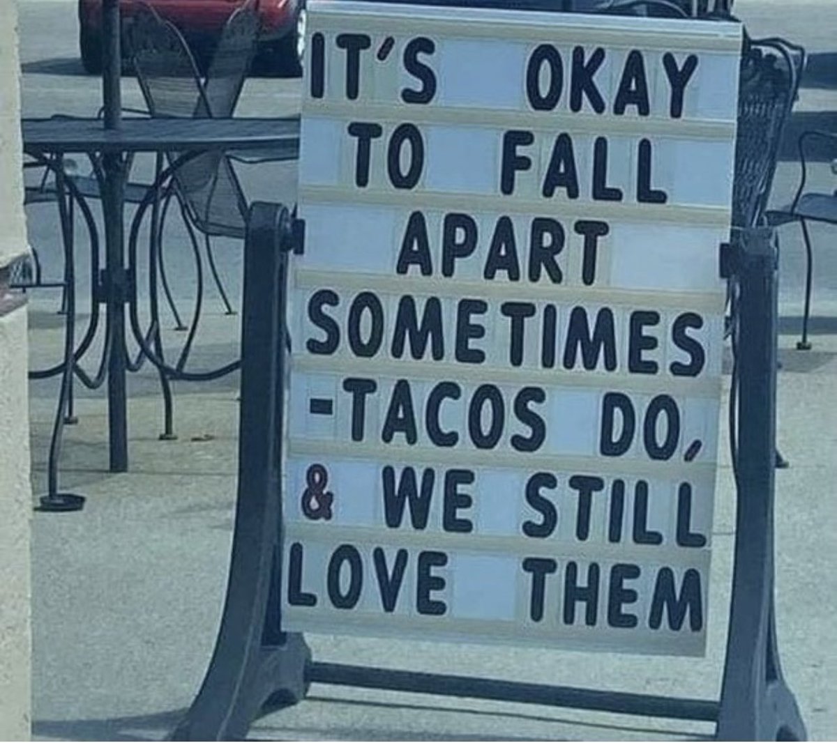 Baker's Drive Thru tweet media