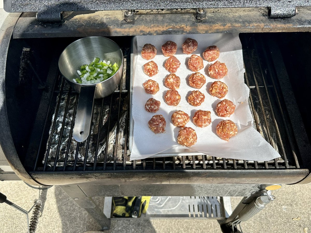 racko1's tweet image. New Experiment tonight.  #RecRecBbqMonth @recteq_official #recteq #recteqlifestyle #PatHeads #PutThatInYourPipe Stay Tuned…..