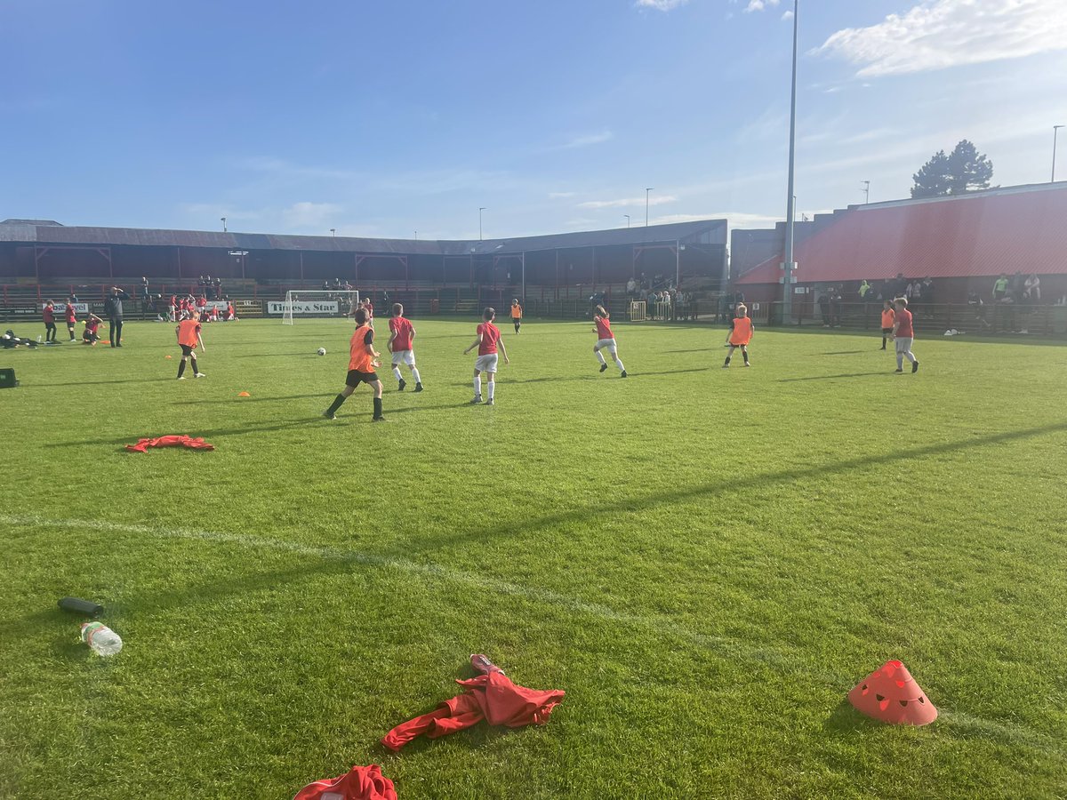 RedsInTheCom's tweet photo. 🔴⚽️ ACADEMY | Great night on Borough Park tonight where we hosted Cumbria Football Academy. 

#workingtonafc #futurereds #ritc https://t.co/M6PkhyGXoz