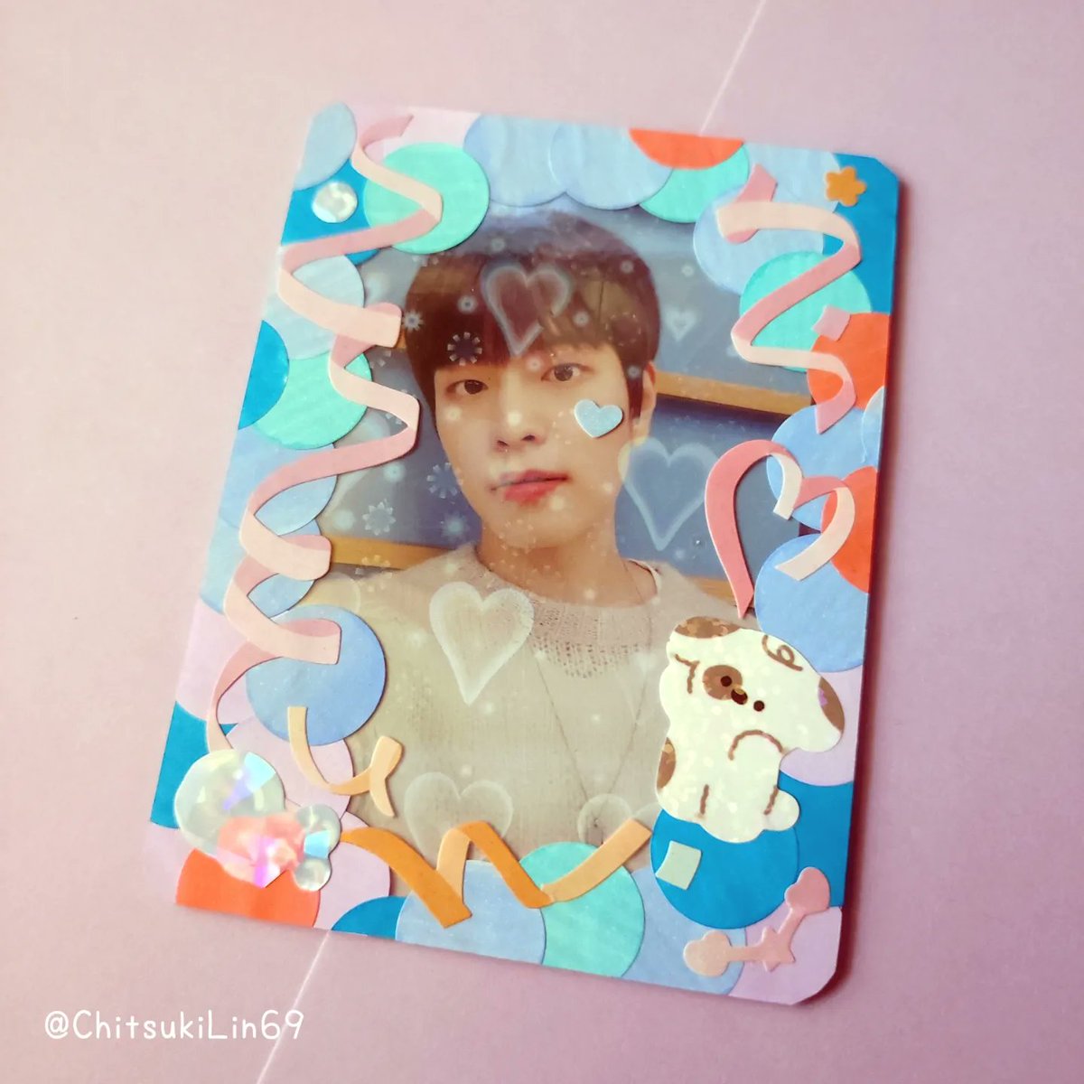 chitsukilin69's tweet photo. The 2nd batch xD
Surprise - it's Bang Chan and Seungmin ❤️
I tried out sparkly clear foil on top before decorating with stickers. I'm not fully sure if I like the result 100% but I'm still happy with the outcome 🥰
#straykids
#skz
#bangchan
#seungmin
#polcodeco
#polcos
#kpop https://t.co/lOh0g4VOYD
