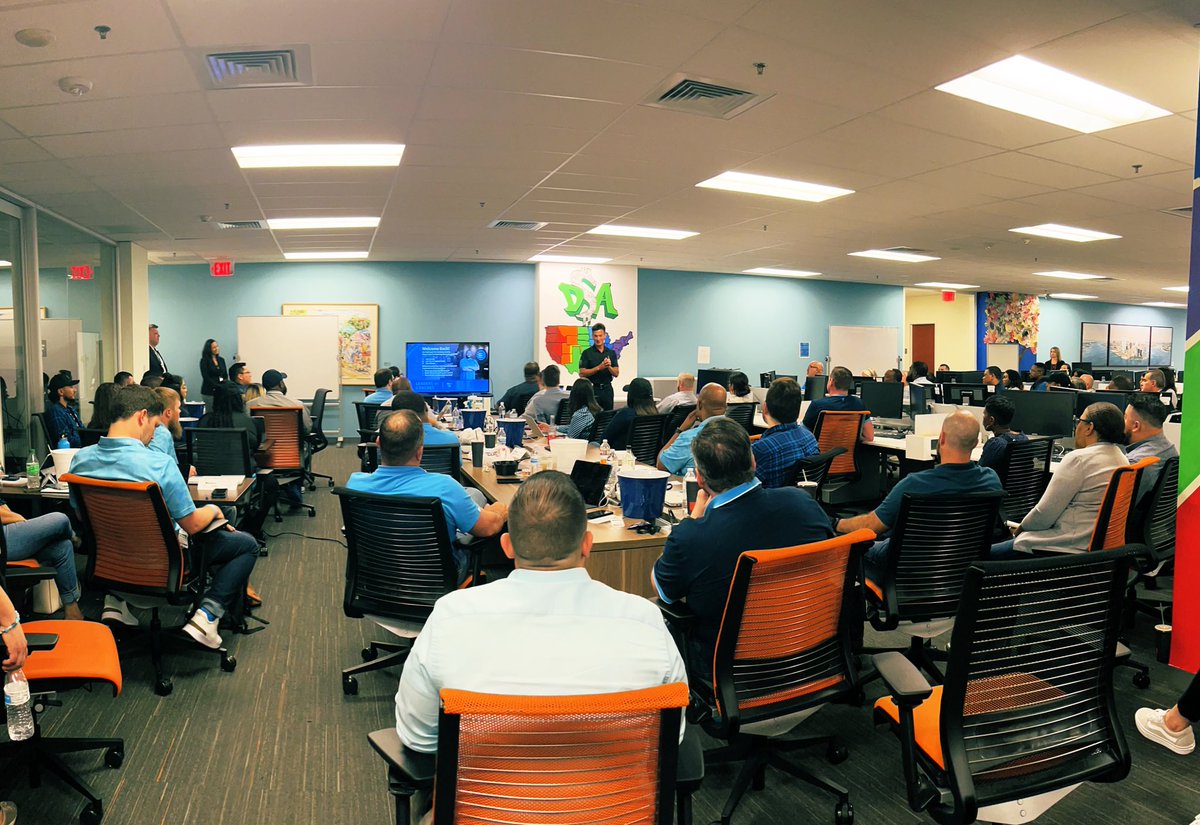 The NTX Market (@ntx_market) on Twitter photo All our NTX RSM leaders are here in HQ for Leaders As Coaches and they got a special treat! Thank you, <a href="/TheKellyMKing/">Kelly King</a> for spending time with all of us. We heard you, we got you!
#YearoftheCoach
#LeadersLead
<a href="/LifeAtATT/">Life at AT&T</a> All our NTX RSM leaders are here in HQ for Leaders As Coaches and they got a special treat! Thank you, <a href="/TheKellyMKing/">Kelly King</a> for spending time with all of us. We heard you, we got you!
#YearoftheCoach
#LeadersLead
<a href="/LifeAtATT/">Life at AT&T</a>