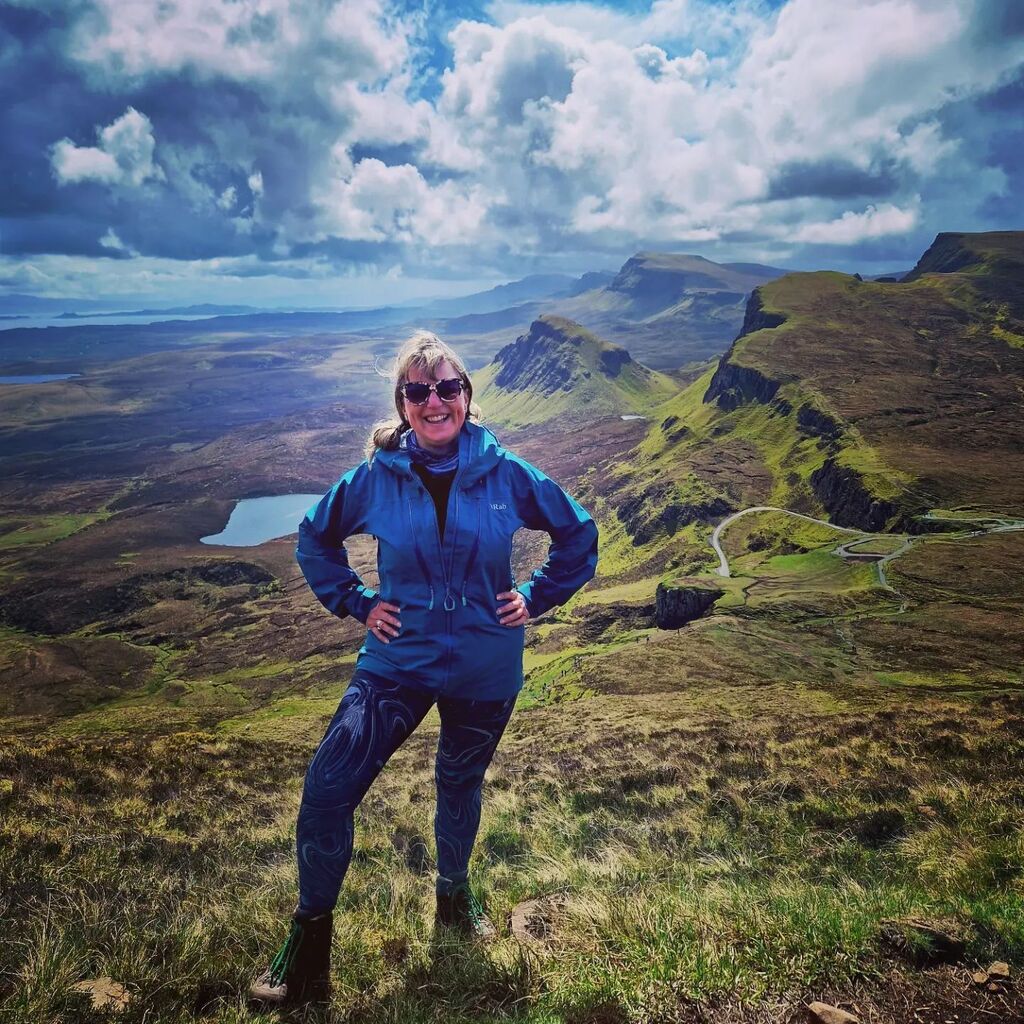 Sezsamuel712's tweet photo. Doesn't get more spectacular than this walk.....#thequiraingmountain #thequiraingwalk #walkingadventures #walkingwithfriends #lovewalking #walkingsoothesthemind #campervanadventures #campervanlifestyle #campervanlicious https://t.co/cCKzwe5YSR https://t.co/wdsj5IArn4