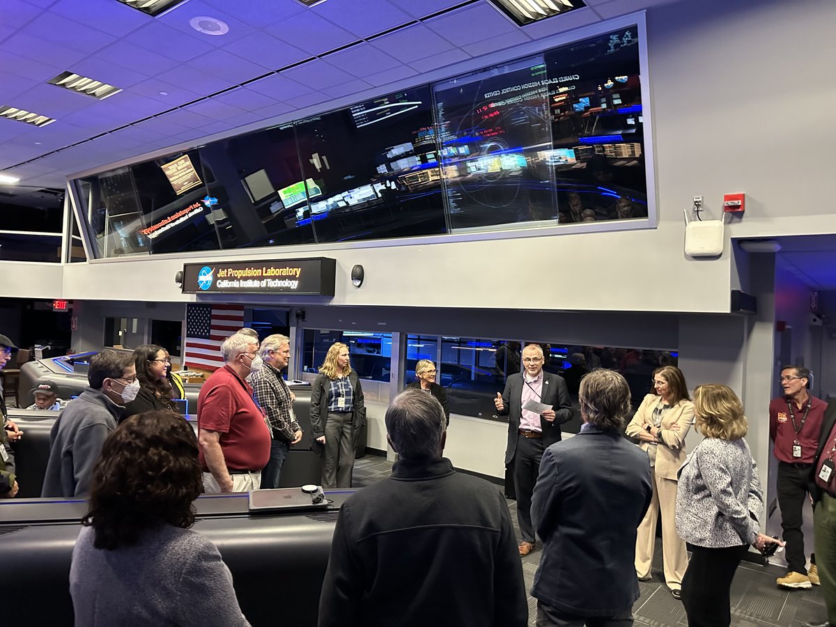 The Deep Space Network was a critical resource on #Artemis I, providing communication services to <a href="/NASA_Orion/">Orion Spacecraft</a> as it traveled around the Moon. Last week, I visited @NASA_JPL to thank the team for their hard work to keep Orion connected. Thank you @LaurieofMars for having us!