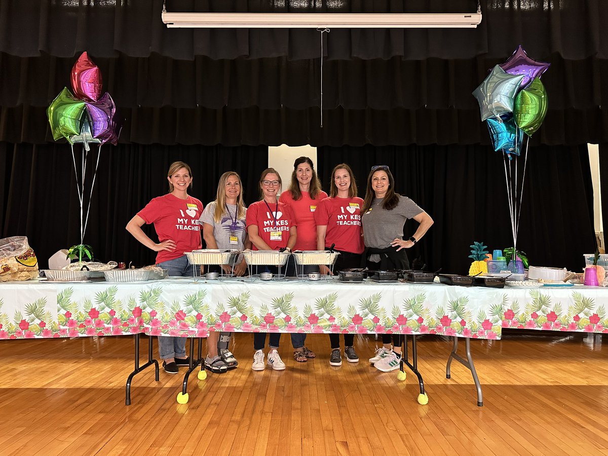 AGScott18's tweet photo. Thank you @KeoweeElem PTA for @Moes_HQ lunch today! 💜#TeacherAppreciationWeek2023 https://t.co/3jgc920hLL