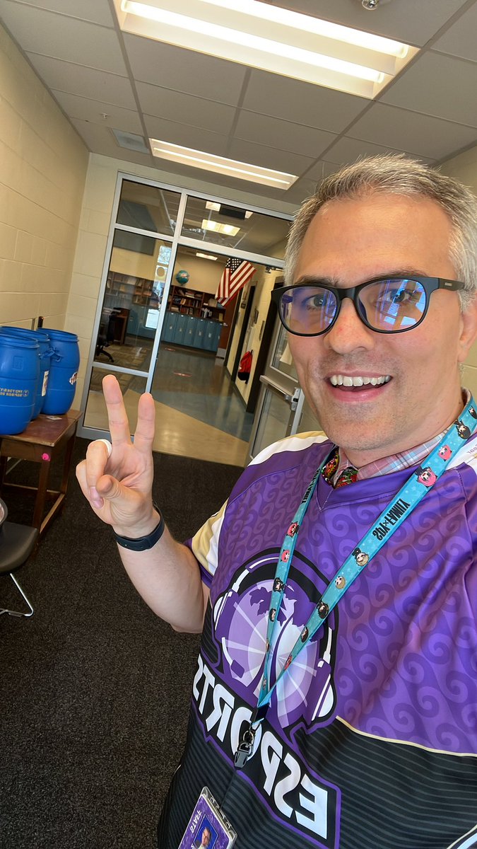 .<a href="/gishesports/">GISH Esports</a> just got shirts in from <a href="/EsportsGear/">GearRivals</a> with funding through <a href="/GIPSFoundation/">GIPSFoundation</a> thank you they look amazing! 😄