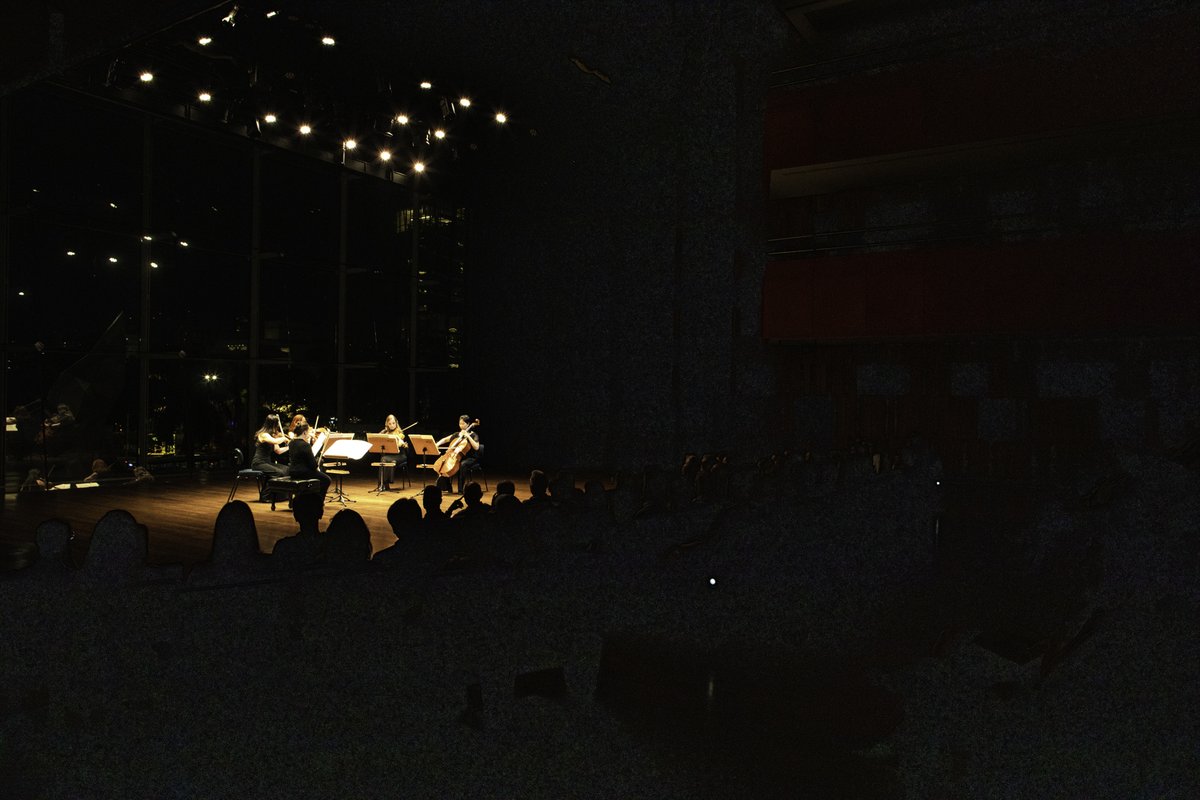 osesp's tweet photo. Está inaugurada nossa Temporada 2023 no @teatro_b32! Ontem, o Quinteto Osesp – formado por Amanda Martins, Sung Eun Cho (violinos); Maria Angélica Cameron, Sarah Nascimento (violas) e Jin Joo Doh (violoncelo) – tocou os Quintetos de Cordas "nº 3" de Mozart, e  " nº 1" de Brahms. https://t.co/xUv9tRaDF4