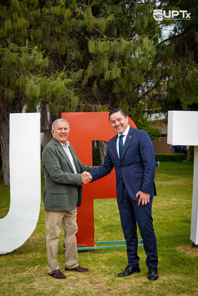 UPTxOficial's tweet photo. #OrgulloUPTx | La Universidad Politécnica de Tlaxcala y la OPD Salud de Tlaxcala, celebran reunión de trabajo con el fin de generar mejores condiciones para la comunidad estudiantil. Además de realizar un recorrido por las instalaciones de nuestra casa de estudios.
#Tlaxcala https://t.co/efA2gt0hFa