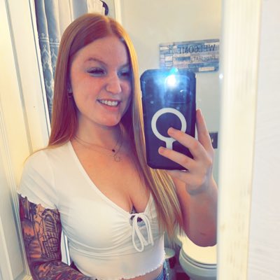 gingerlyemily's tweet photo. #NewProfilePic https://t.co/DyDKNnFlOc