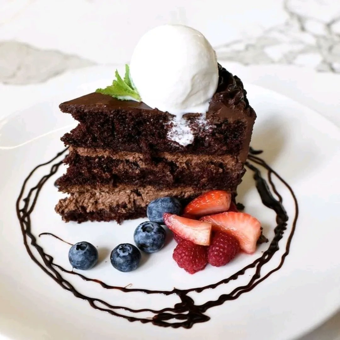 Treat yourself to a slice of heaven with our delicious Godiva chocolate cake 🍫🍰❤️ Perfect for any occasion, this rich and indulgent dessert is sure to satisfy your sweet cravings. #GodivaCakeLove #lunch #dinner #ChocolateLoversUnite #SweetTreats #DessertGoals