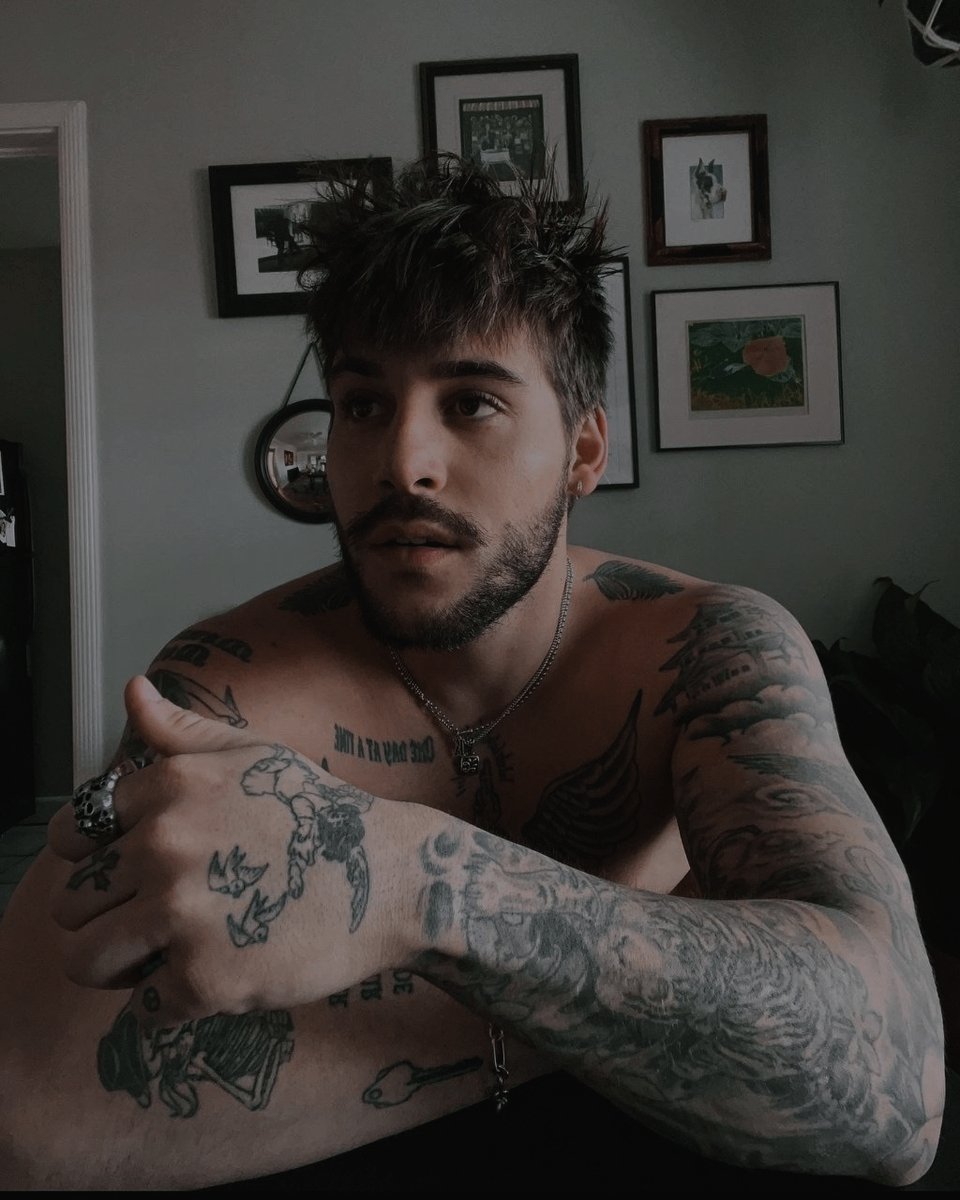 madeofragc's tweet image. ⠀

                     you want 𝑏𝑎𝑡𝑡𝑙𝑒 ? 
                     i'll give you 𝑾𝑨𝑹.

                     (  son of ɑɾes.  )
                     ᴍᴀᴛᴜʀᴇ ᴄᴏɴᴛᴇɴᴛ.
                         #FREEROL.
                     ⸻⸻     𝗥𝗧 ?
⠀