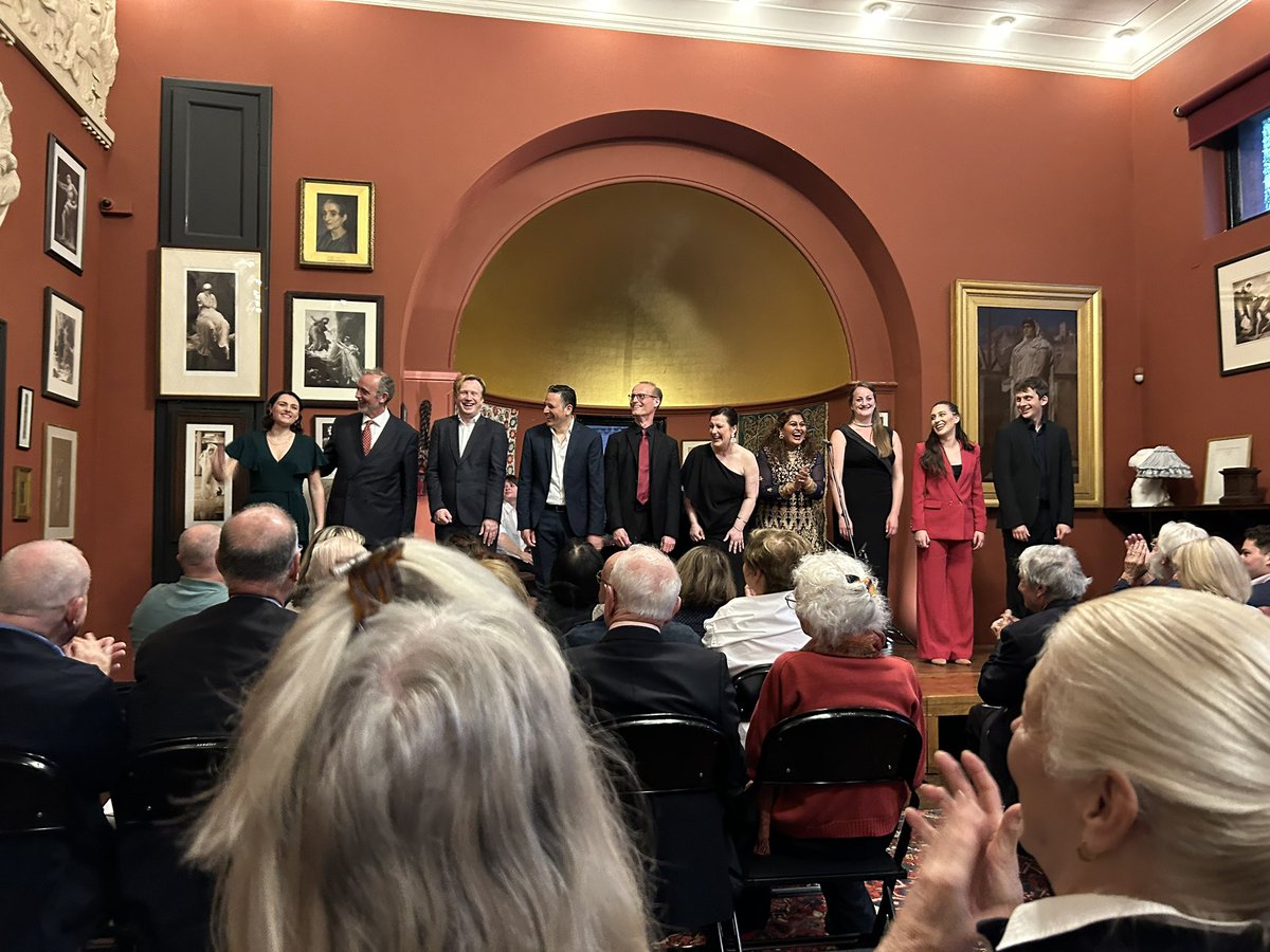 What a fantastic line up tonight #Prelude <a href="/LeightonHouse_/">Leighton House and Sambourne House</a> . Fantastic young singers <a href="/shakiratsindos/">Shakira Tsindos</a> #EmilyChristinaLoftus singing Hansel and Gretel. And <a href="/AdamTempleSmith/">Adam Temple-Smith</a> <a href="/Jameslaingct/">James Laing</a> giving a peek of what to expect #Itch ❤️<a href="/operahollandpk/">Opera Holland Park</a>