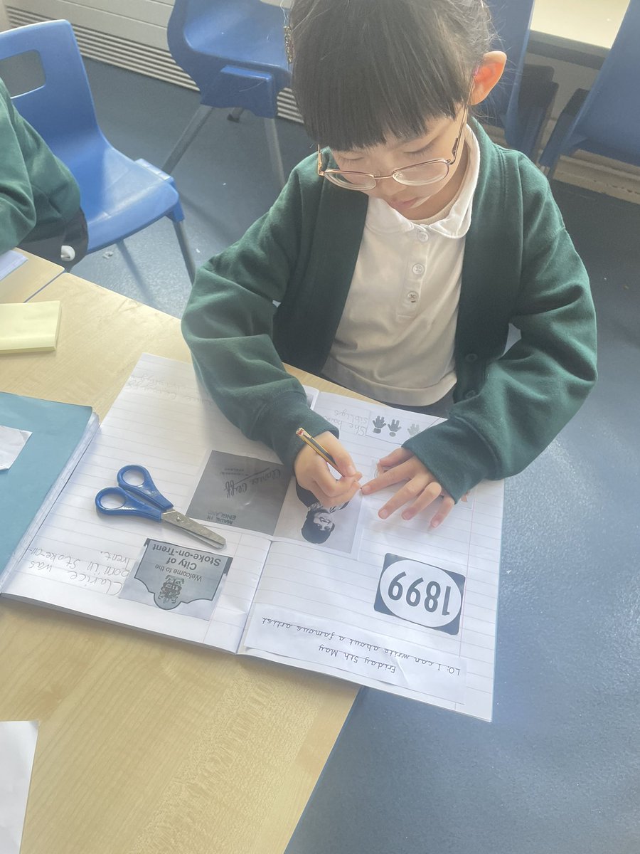 carolyashworth's tweet photo. Look at these fabulous double page spreads that we have created about Clarice Cliff. We have learnt so much about her! #history #crosscurricularwriting @EPSElton https://t.co/x0nWWpWlEu