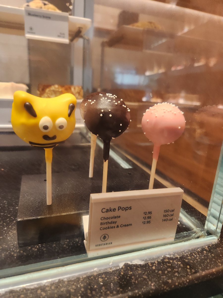 TheTeacupp's tweet image. Even Starbucks is excited for #bumbleby 😉 #RWBY9 #RWBY #roosterteeth