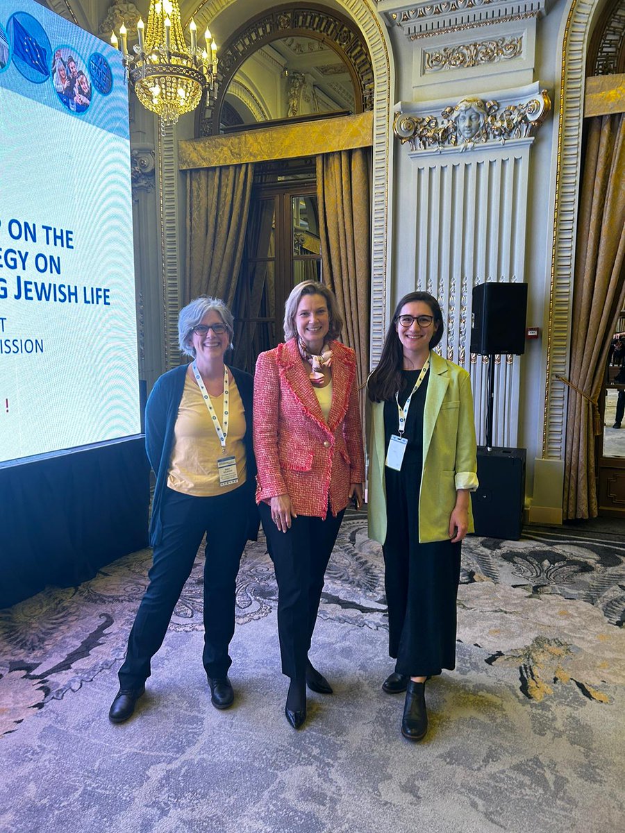 ECCAR_Network's tweet photo. ECCAR shared local good practices on #CombatingAntisemitism & #FosteringJewishLife @ the 4th @EU_Commission Working Group meeting on #EUAntisemitismStrategy hosted by @GuvernulRo. Thanks @cejioffice for the cooperation & @EUAntisemitism for the support 🔗https://t.co/HodnDVCspJ https://t.co/NdRAqQlcBD