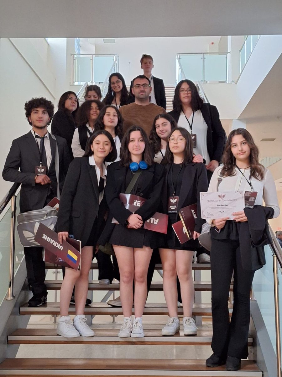 teyfenlisesi's tweet photo. Okulumuz öğrencileri Akdeniz Üniversitesinde düzenlenen #ALMUN (Model Birleşmiş Milletler) Konferansına) katıldı.Öğrencilerimizden Yaren TUFAN ve Azra Naz ÇOMAK temsil ettikleri delegasyonlarda MANSİYON ödülleri aldılar.
@emre_caliskan
@meliheroglu
@muhammet_mermer https://t.co/2oUkKoVUD8