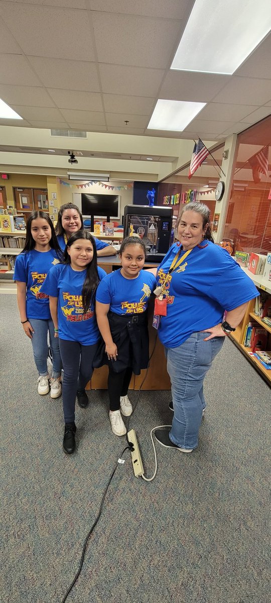 ReneejamesC's tweet image. This year, I have had the pleasure of teaching these future technology geniuses! Our club was called SWOT cuz we are @townleytorches Tech Team!!! As they move on to @IrvingBowie_MS I ask them to continue to be in tech! @_AnneClark @IISDTechService @IrvingISD #girlsinTECH