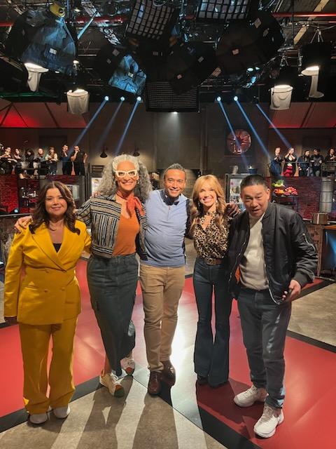 chefchrischeung's tweet photo. More great fun on set of #BeatBobbyFlay.. https://t.co/7uCua7ERqF