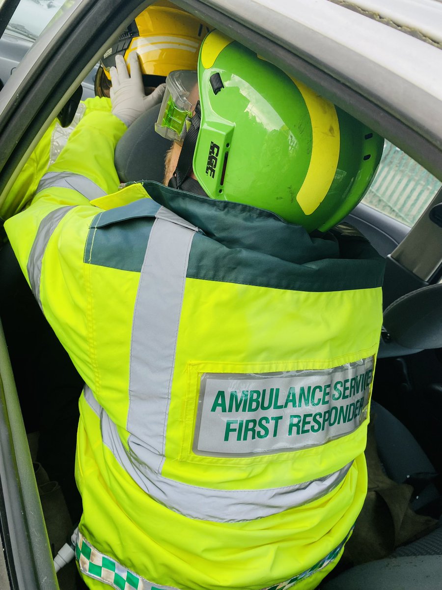 SFRS_Ludlow's tweet photo. Joint RTC training session with LCFR at LU.
Theoretical presentation giving Stuart & Louis a full insight of how we plan, prioritise and execute RTCโs.
Sharing knowledge, understanding & experiences is the ๐ to improvement
Exciting times ๏ฟผfor us #TeamLU & #TeamLCFR https://t.co/2D3bD4xCPh