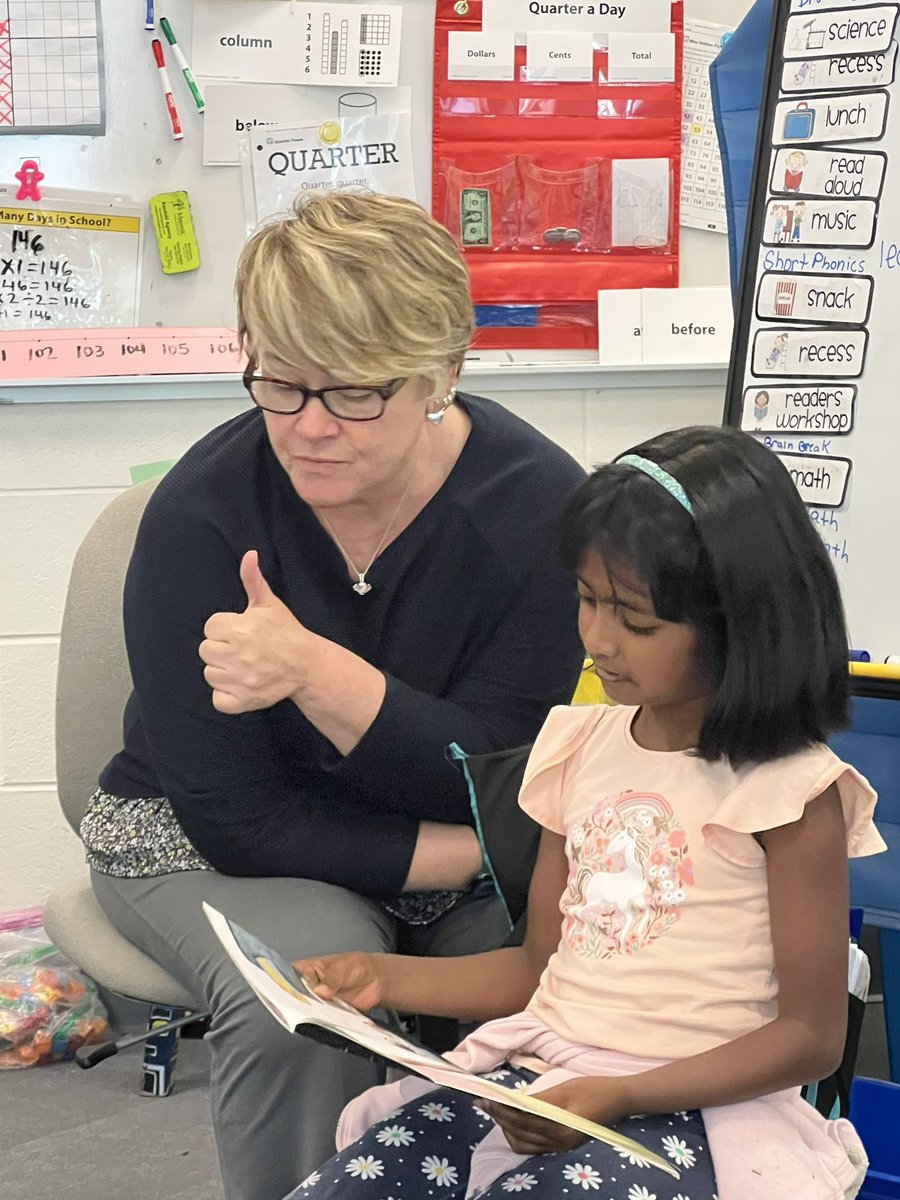 Natalie Lewis from Teachers College coached Poorvika on how to read aloud to the class.
Great modeling and now we are going to try it with small groups.
#onetroy