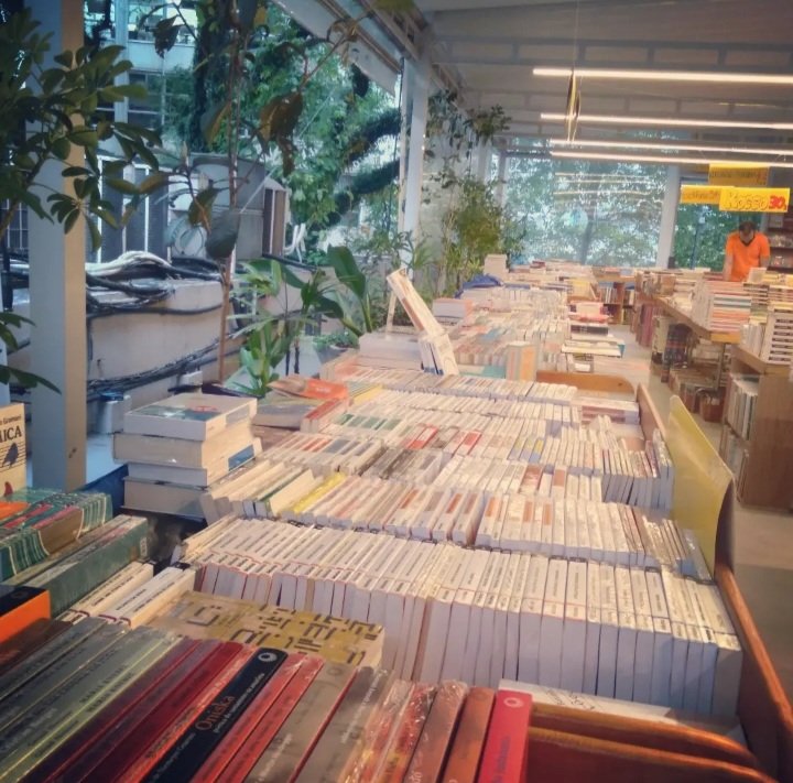 #SUPERSALDAOMARTINSFONTESPAULISTA 

Alguém aí pediu livros fabulosos com descontos pra lá de incríveis!? 📚📚📚

Vem pra cá! Vem pra livraria!
São milhares de livros com descontos de até 80% no SuperSaldão de nossa loja da Avenida Paulista, 509! 🥰📚

#martinsfontespaulista