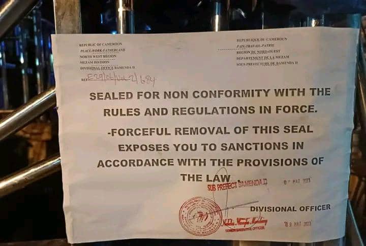 MimiMefoInfo's tweet photo. Breaking: Authorities seal bar where #journalist #Anye Nde Nsoh was killed. https://t.co/Xl8uHbOVW9
#Cameroon https://t.co/ALSU9Bgh4f
