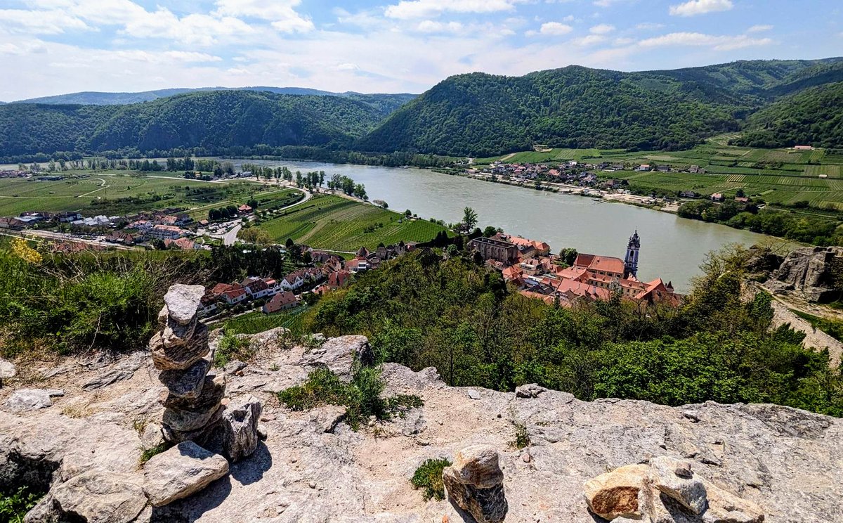 watchuswander's tweet photo. Today with @vivacruises we stopped in Krems, Austria. We checked out bikes from the ship and joined @InTheLoopTravel on a ride to neighboring Durnstein. There, we hiked up to the Durnstein castle ruins for some spectacular views of the town and the Danube below!

#travel #cruise https://t.co/KJG7bVIBn3