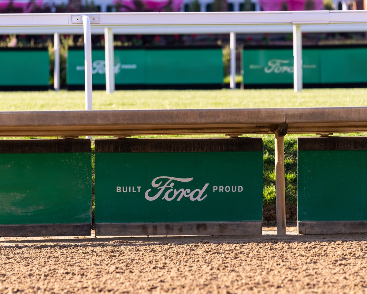 Ford's tweet photo. At the Kentucky Derby, FORD fans made a run for the roses, showing their Derby outfits. With fun FORD activations throughout the Churchill Downs grounds, including the Charge Bar powered by the FORD F-150 Lightning® – it was an unforgettable Day at the Races. #FordxKentuckyDerby https://t.co/Sn3vXQTzR6
