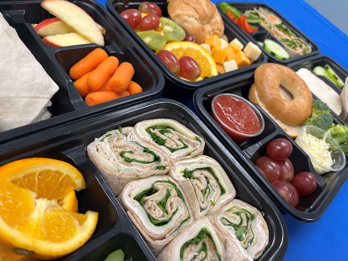 Bento Boxes for the kid on the go! 

#pomptonian #foodservice #cafeteria #cafe #bento #bentoboxes #meal #food #foodie #kitchen #portion #fruits #veggies #vegetables #grabandgo #quick #snack #wrap #pizza #pizzabagel #bagel #kiwi #berries #grapes #strawberries #oranges #citrus