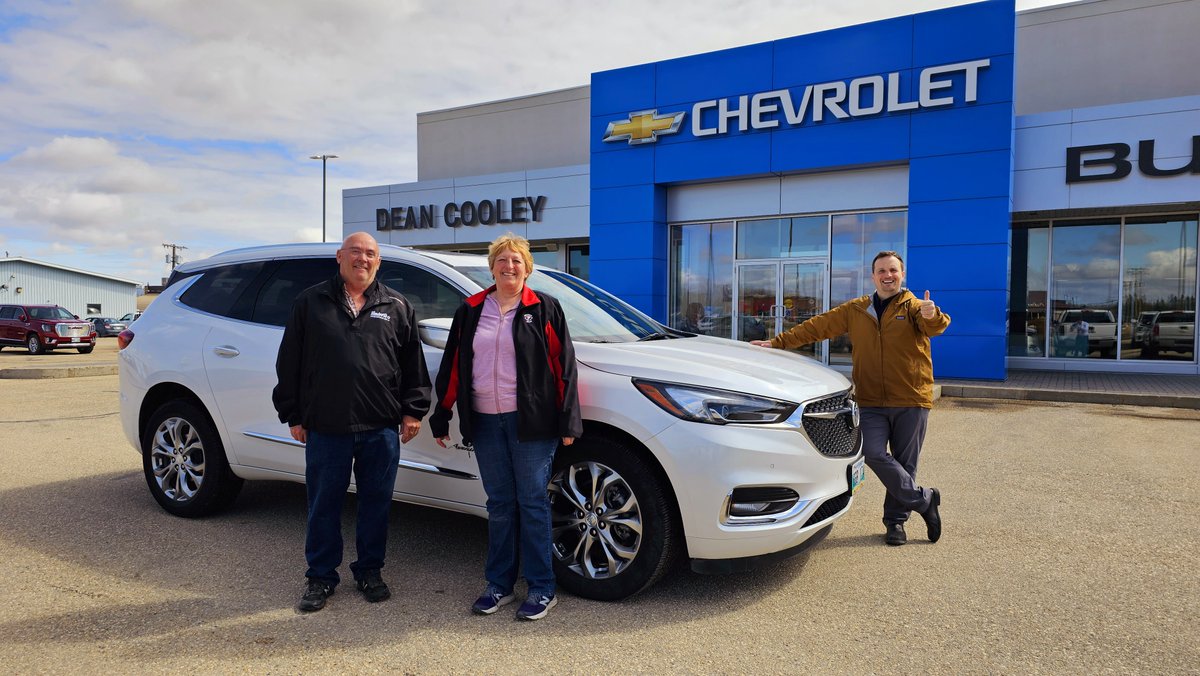 Congratulations Sandra and Barry. Thank you and enjoy your new #BuickEnclave #Avenir <a href="/ByersBryan/">Bryan Byers</a>