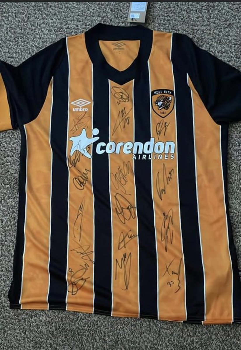 I've got this @HullCity shirt up for auction. It's raising funds for my 13 year nephew who's going to Australia to play rugby league out there, I'm so jealous as I never got this chance, If anyone can share and help this young man it would be so appreciated @LambSteve @acunilical