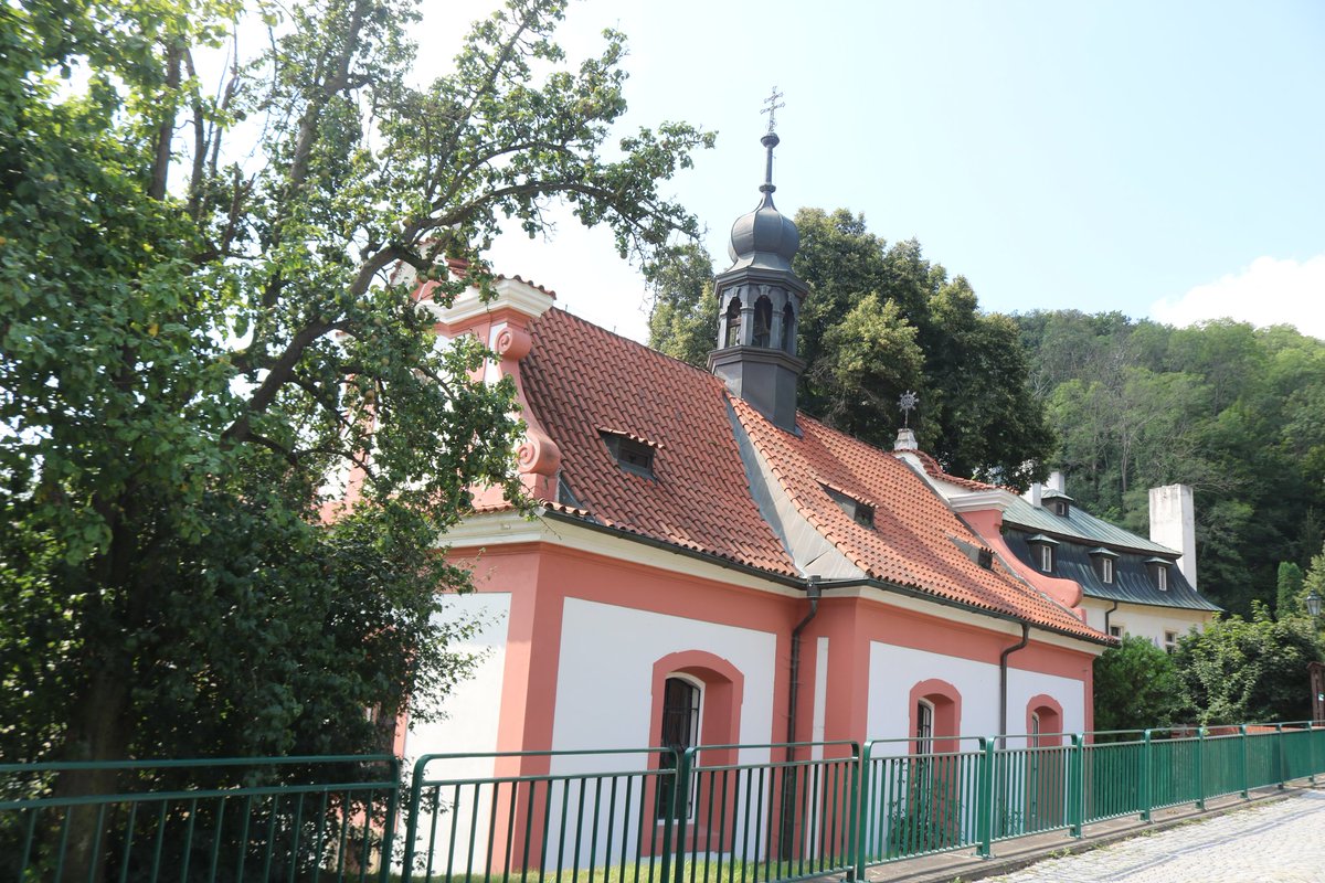gimler12's tweet photo. Dnes přibyly na stránkách https://t.co/bQzd1TmxsY další novinky.
#prehis #cestovani #turistika #ceskarepublika #historie #praha #holyne #kaple #pomnik #slivenec #kostel #gotika #marnice #dvur #malachuchle #dum #baroko #lazne #klasicismus #gamemovie #heroesofmightandmagic3 https://t.co/WnpLQnh7nI