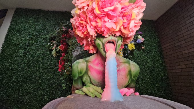 New Plant Monster Girl coming soon! Sneak Peek! https://t.co/rwNKscGBa7