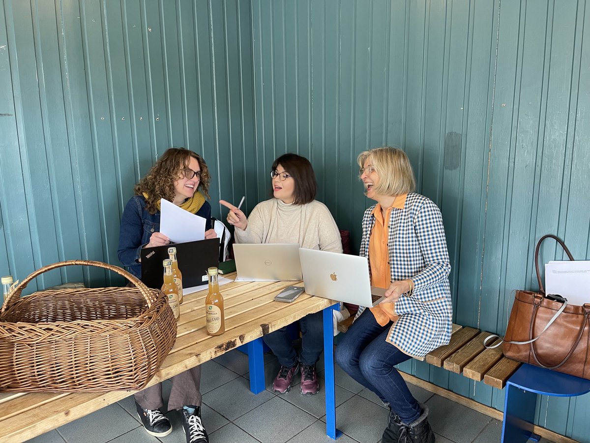 MarilynFleer's tweet photo. Writing retreat begins in the cabin whilst we wait for the ferry. 2 chapters in 3 days…has to be a record @Sereptine @GlykeriaFragki1 @MonashEducation https://t.co/IL88Cle0F3