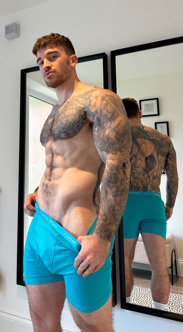 Bday promo now on 🥳💥⬇️ https://t.co/3x6d7ZPEFy https://t.co/QDNGlweCih