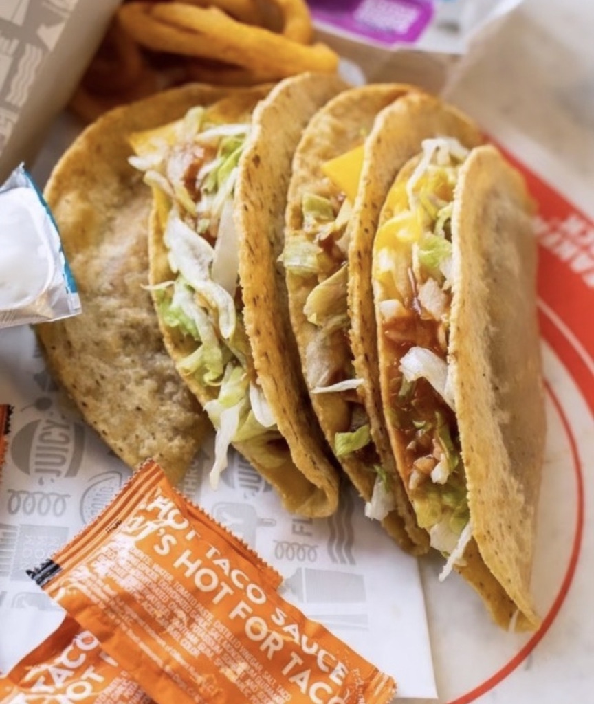 #tacotuesday 🌮 
📸 photo by <a href="/jackinthebox/">jackberglund</a>
#jackinthebox #jackintheboxhawaii #munchies #hrahawaii #hawaiirestaurantassociation instagr.am/p/CsC4n-4t9VK/